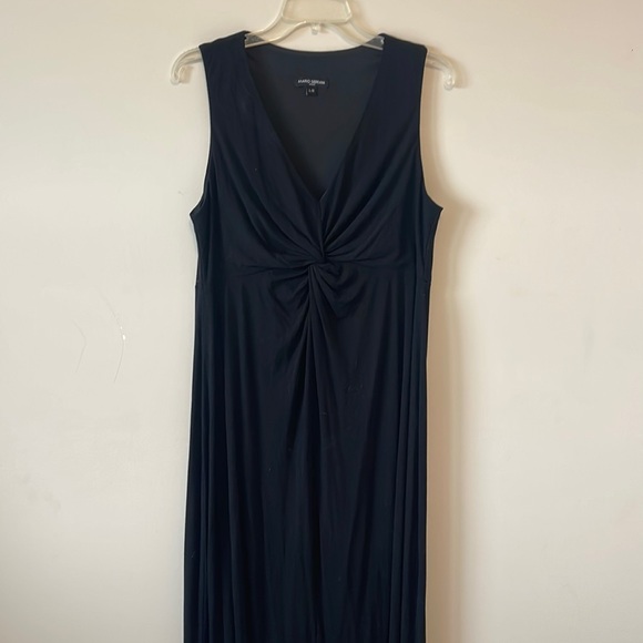 Mario Serrani Dresses & Skirts - Mario Serrani black floor length maxi sleeveless dress